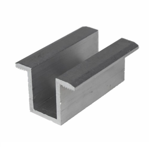 Mellemste Klemme H25 L50 med jordforbindelse PV-04-09